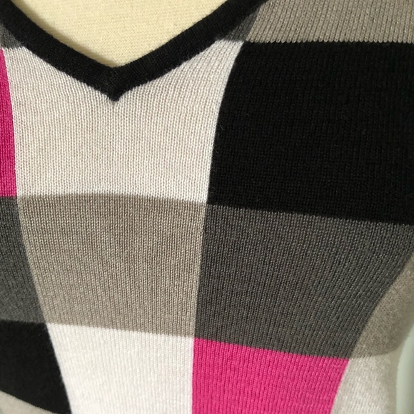 Taifun Collection Sleeveless V-Neck Checkered Knit Sweater Blouse - Picture 16 of 16